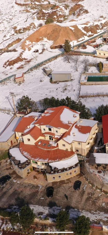 Auberge Tourtite 이프란 외부 사진
